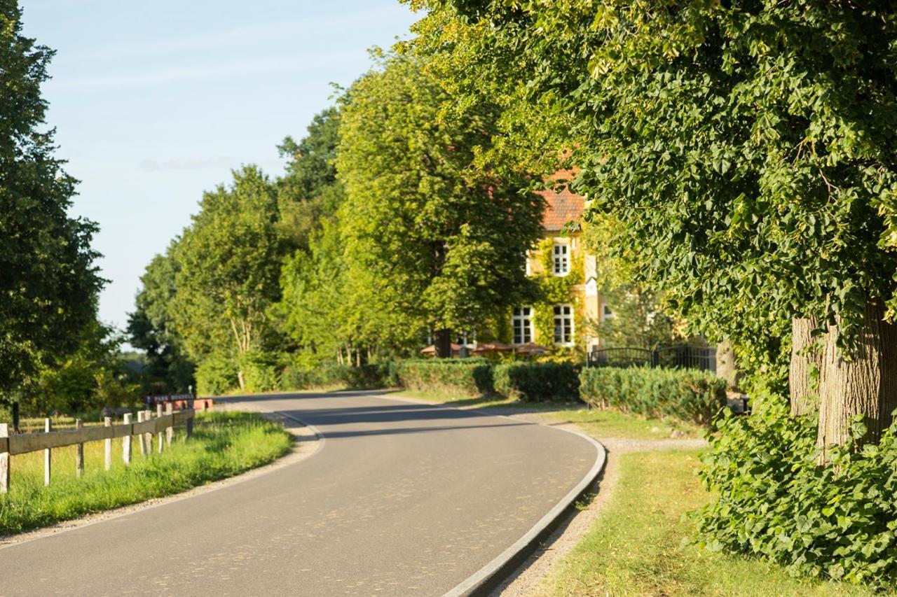Radlerzimmer Neu Gaarz Fuer 2 Personen エクステリア 写真